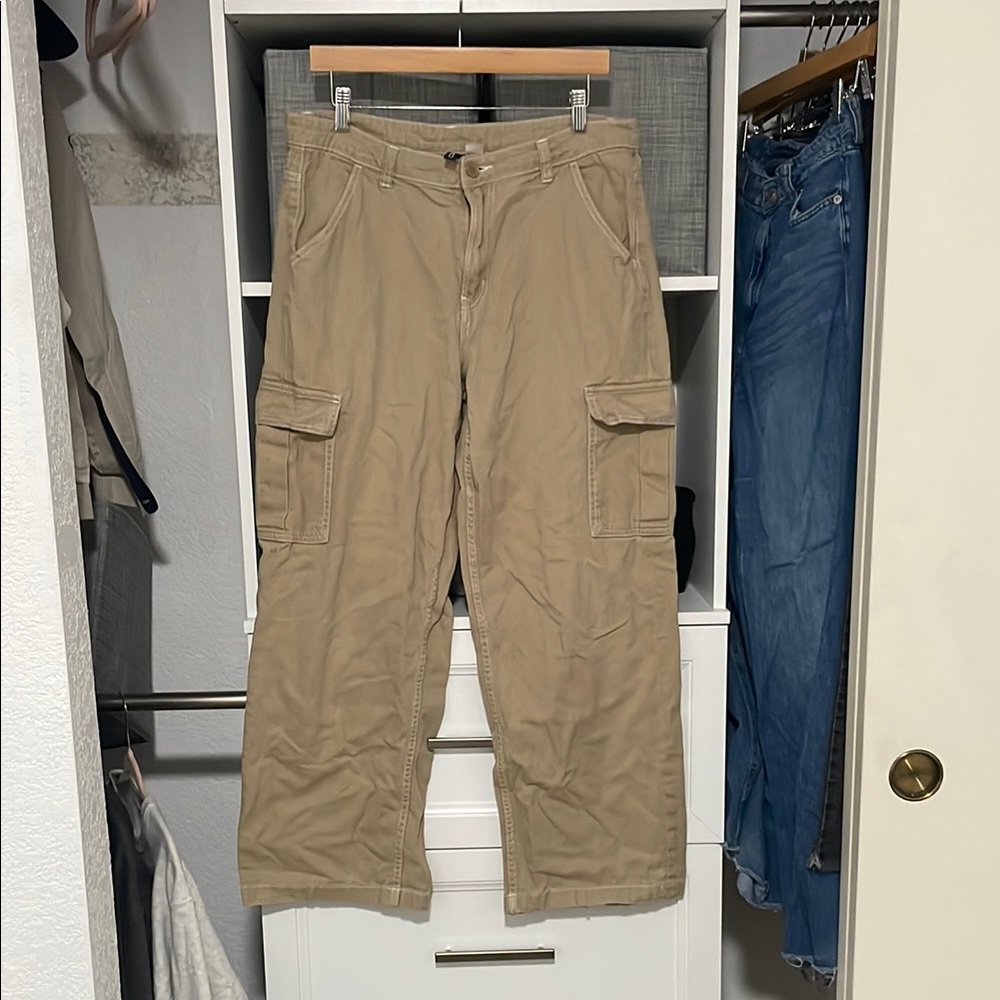 H&M Womens Tan Cargo Pants